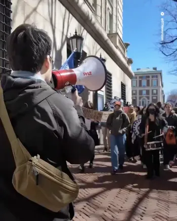 SWC members rally at Columbia